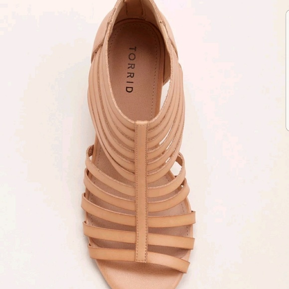 NIB Torrid Tan Strappy Wedge Sandals - Picture 3 of 7